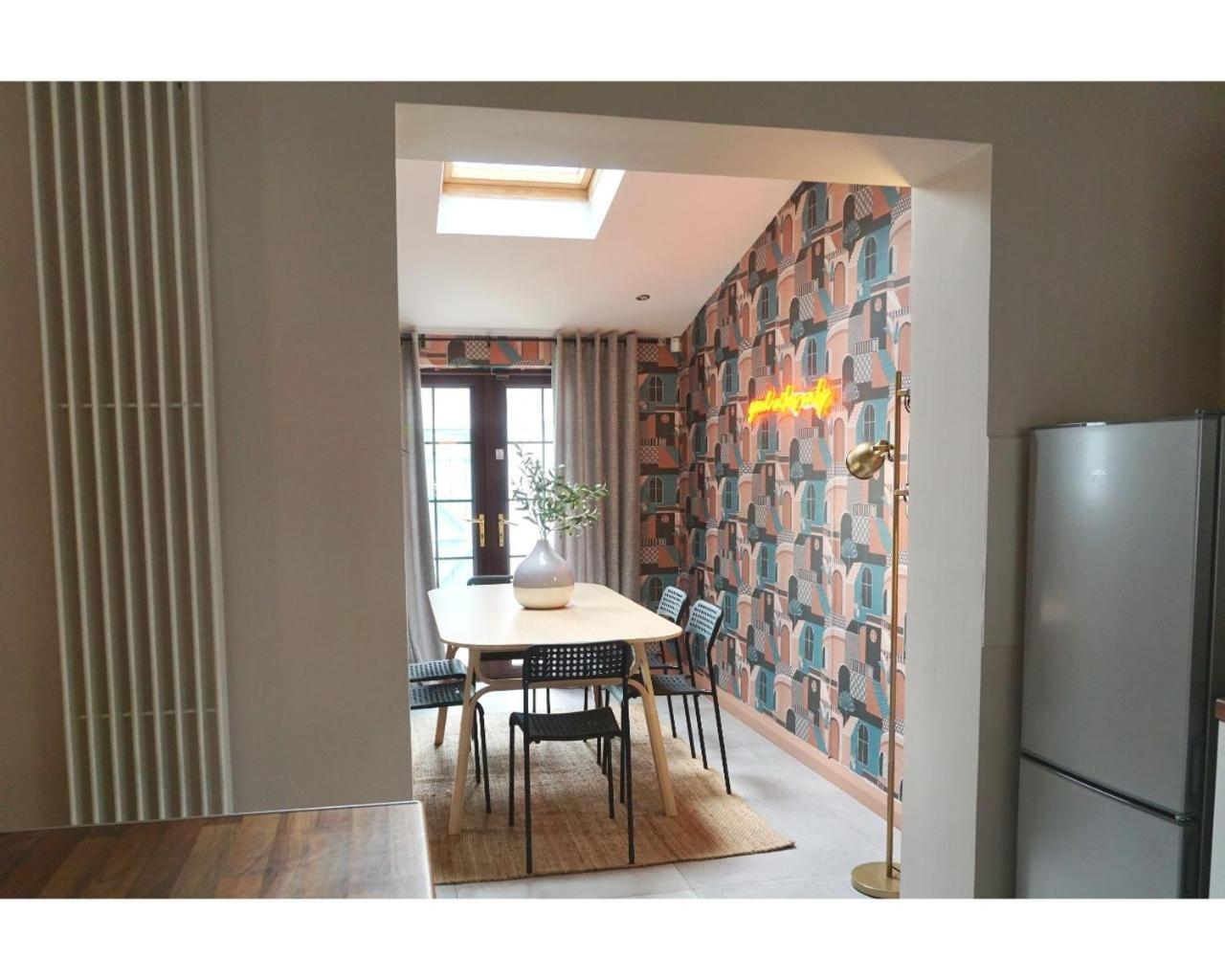 Central Belfast Apartments The Village House Extérieur photo